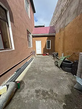 Satılır 6 otaqlı həyət evi 260 m²