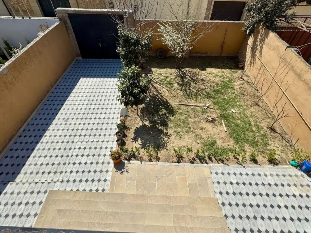 Satılır 6 otaqlı həyət evi 260 m²