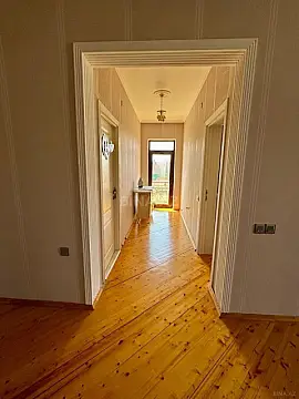 Satılır 6 otaqlı həyət evi 260 m²