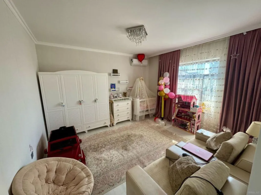 Satılır 6 otaqlı həyət evi 260 m²