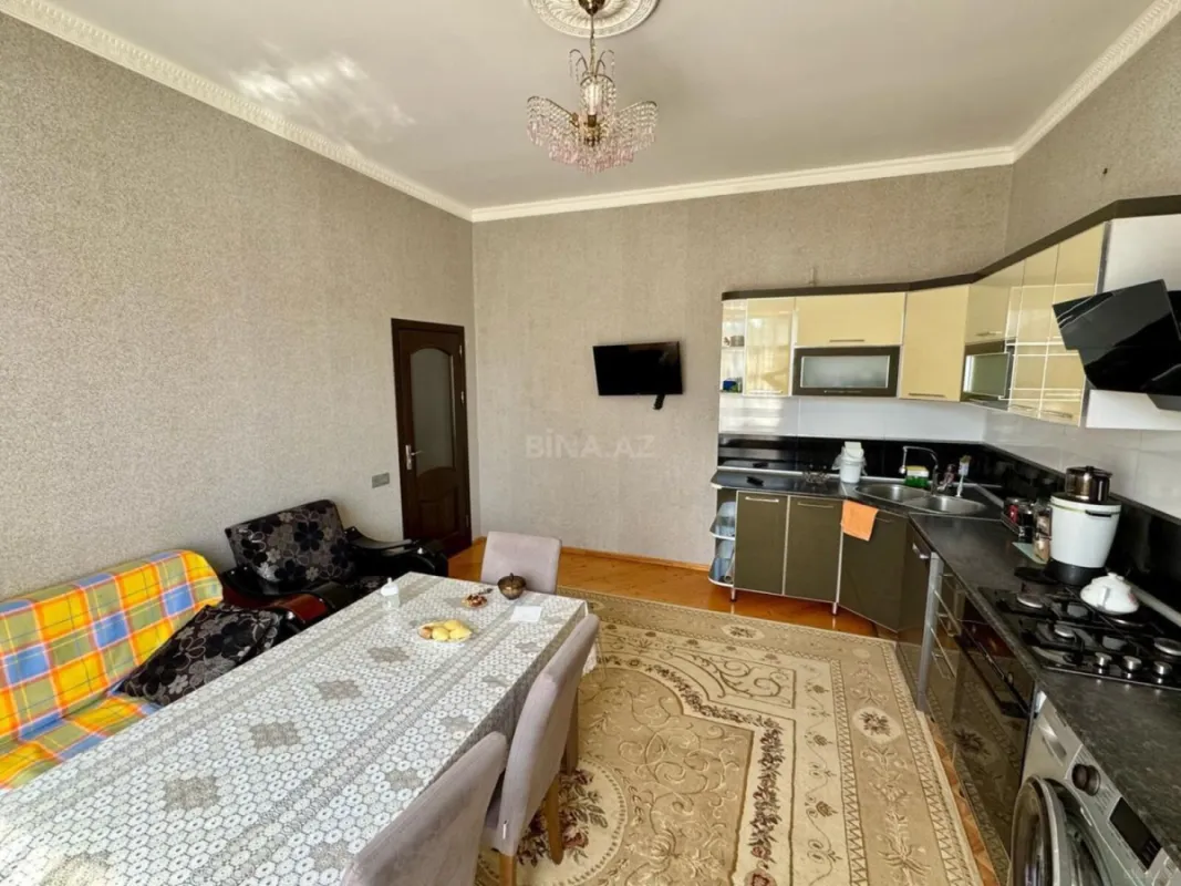 Satılır 6 otaqlı həyət evi 260 m²