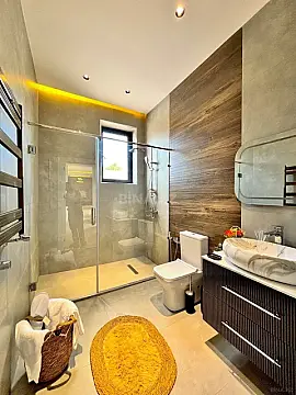 Kirayə verilir 4 otaqlı həyət evi 250 m²