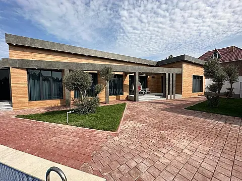 Kirayə verilir 4 otaqlı həyət evi 250 m²