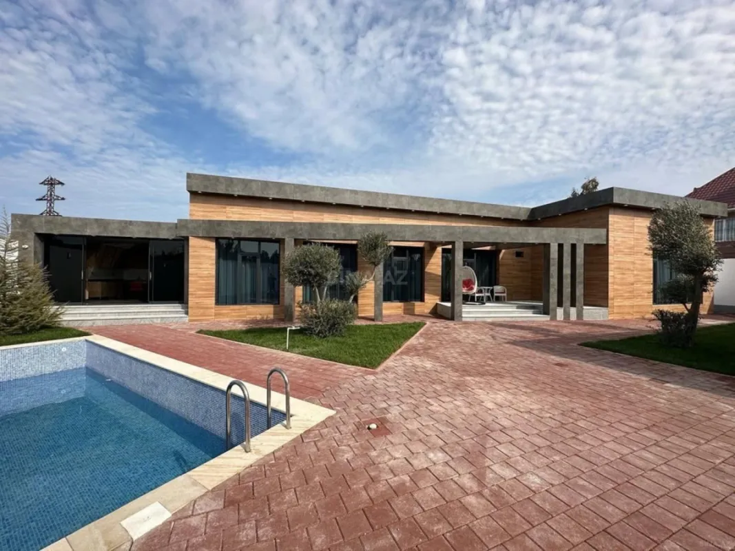 Kirayə verilir 4 otaqlı həyət evi 250 m²