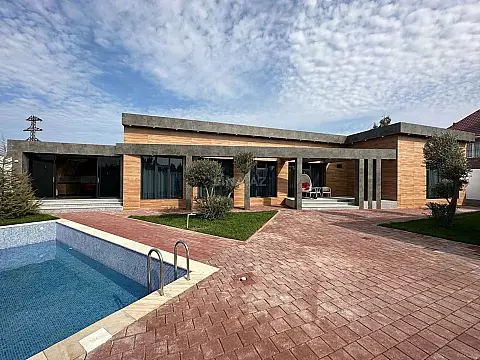 Kirayə verilir 4 otaqlı həyət evi 250 m² — Bakı, Mərdəkan 4 otaq 250.00 m²