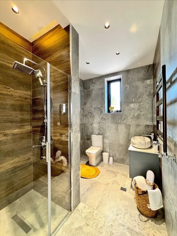 Kirayə verilir 4 otaqlı həyət evi 250 m²