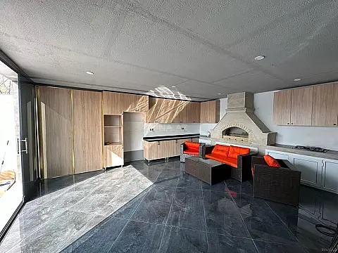 Kirayə verilir 4 otaqlı həyət evi 250 m²