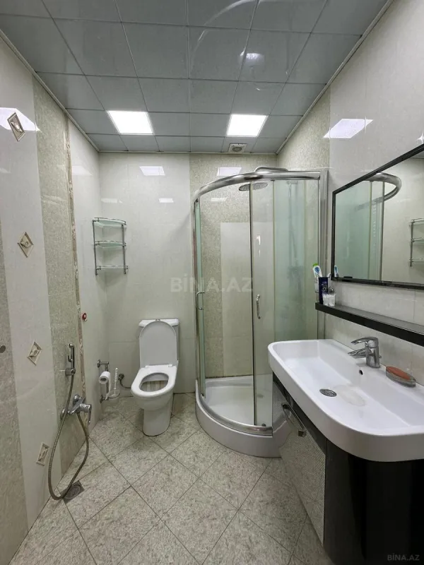 Satılır 3 otaqlı mənzil 170 m²