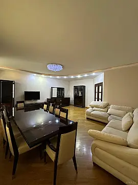 Satılır 3 otaqlı mənzil 170 m² — Bakı 3 otaq 170.00 m²