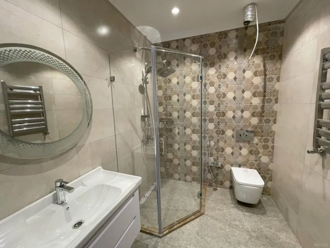 Kirayə verilir 4 otaqlı həyət evi 300 m²