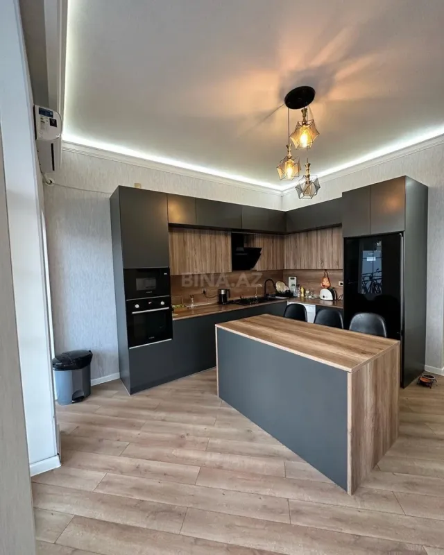 Kirayə verilir 4 otaqlı həyət evi 250 m²