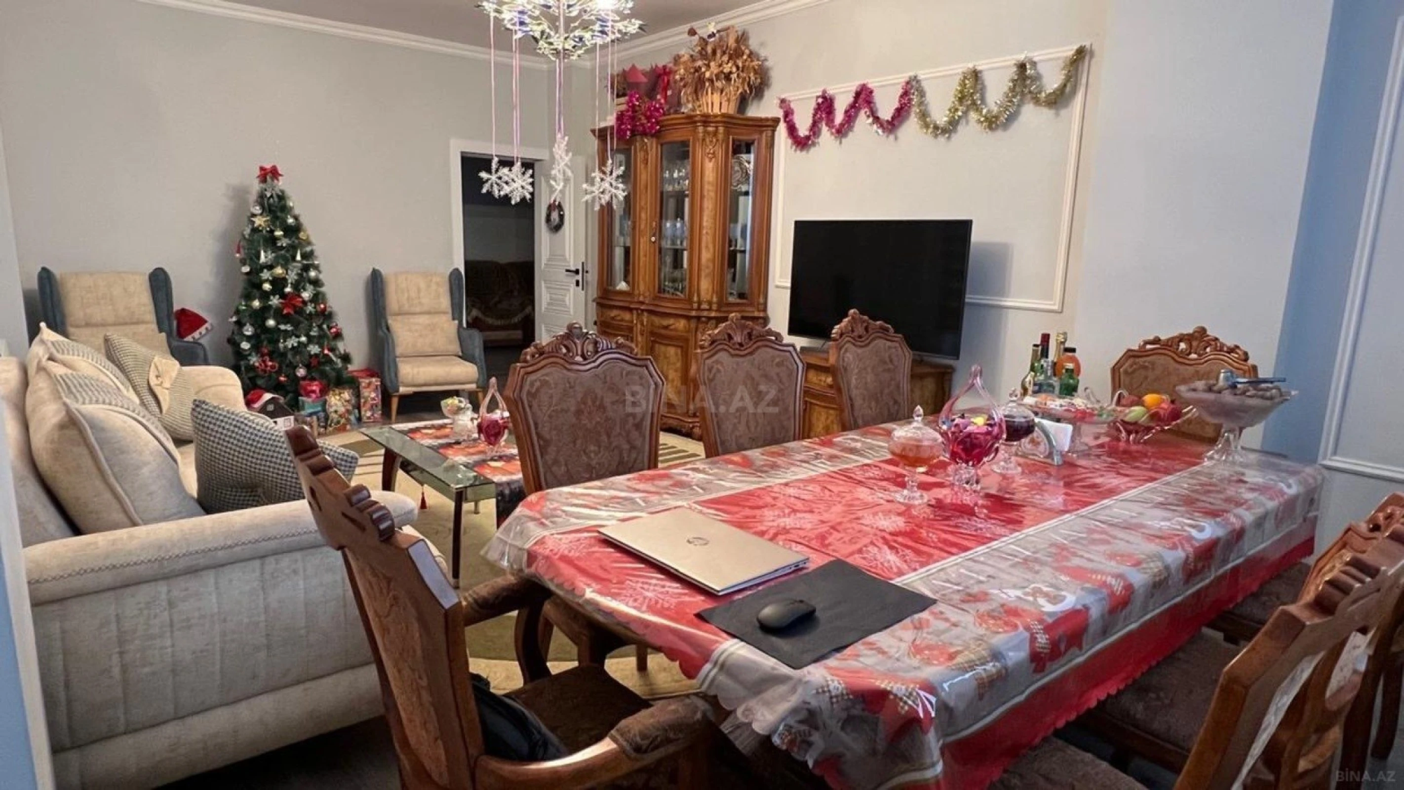 Satılır 3 otaqlı mənzil 124 m²