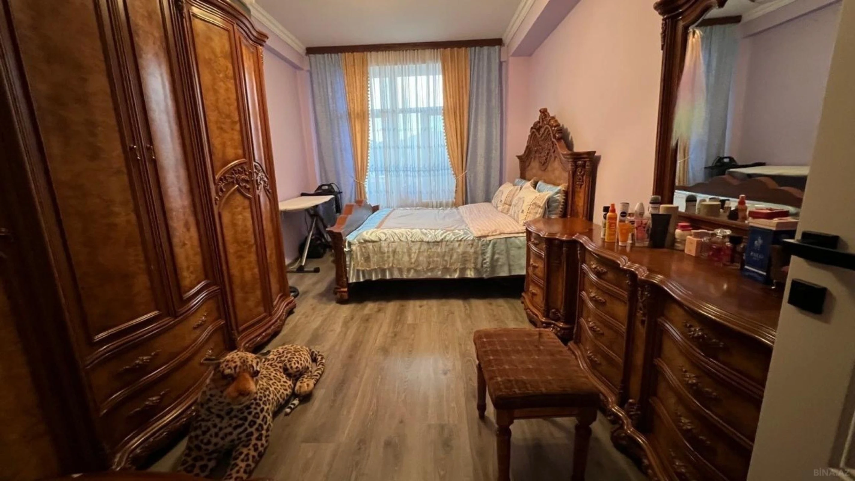Satılır 3 otaqlı mənzil 124 m²
