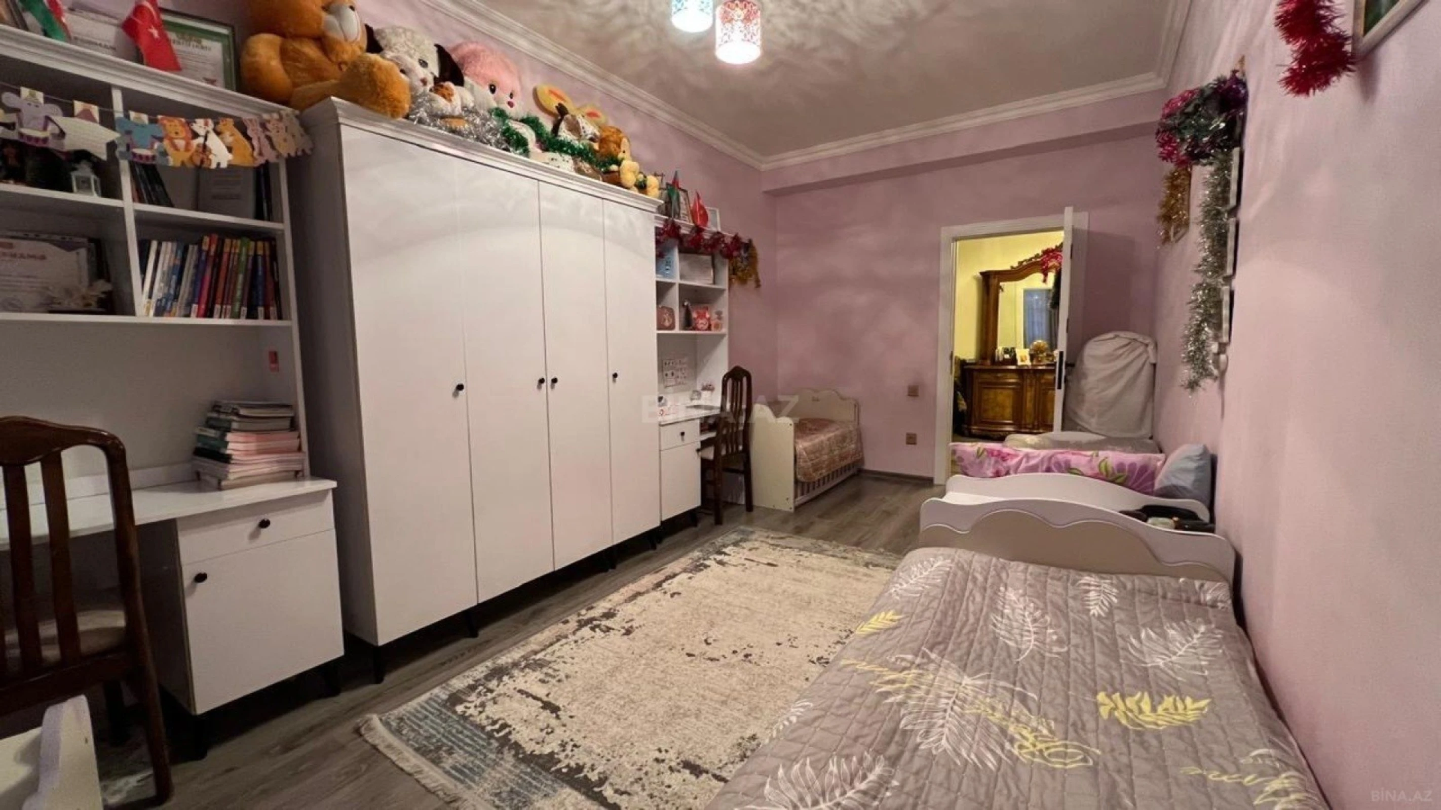 Satılır 3 otaqlı mənzil 124 m²