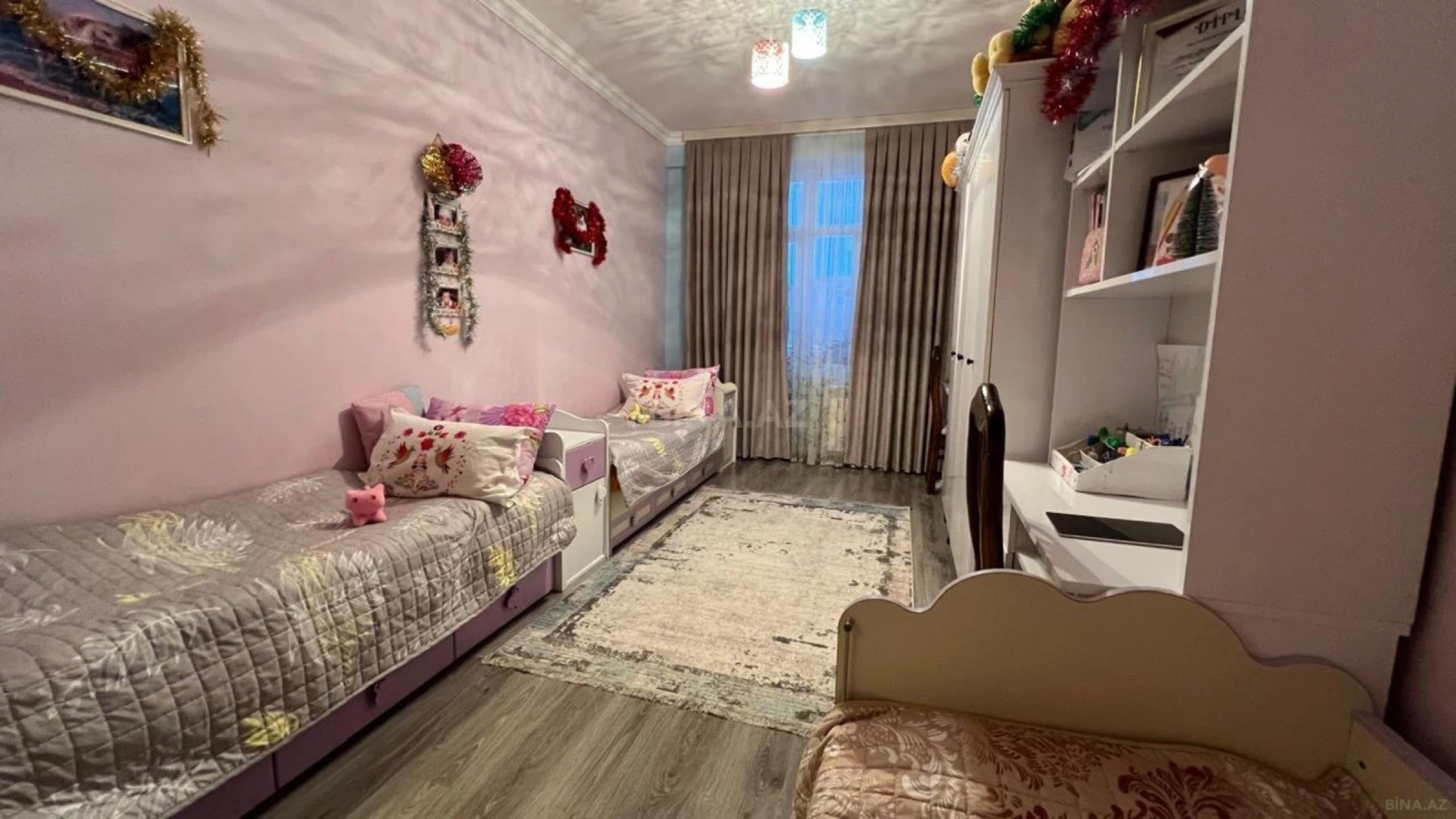 Satılır 3 otaqlı mənzil 124 m²