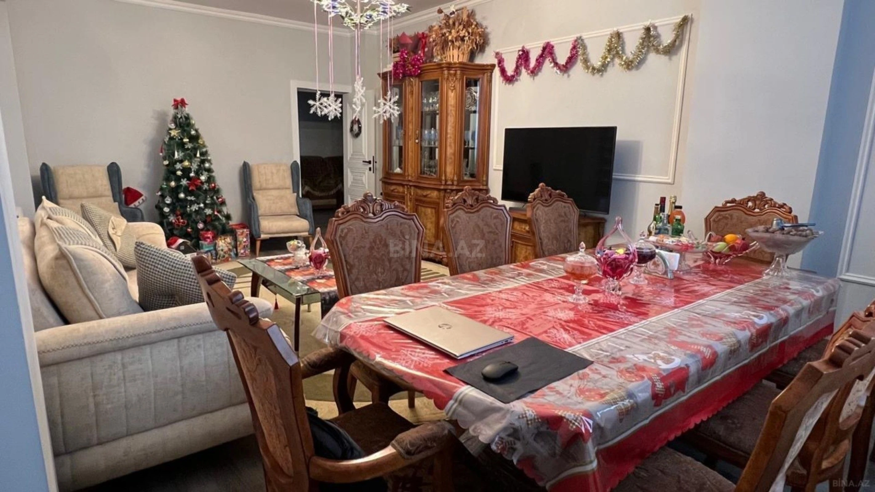 Satılır 3 otaqlı mənzil 124 m²