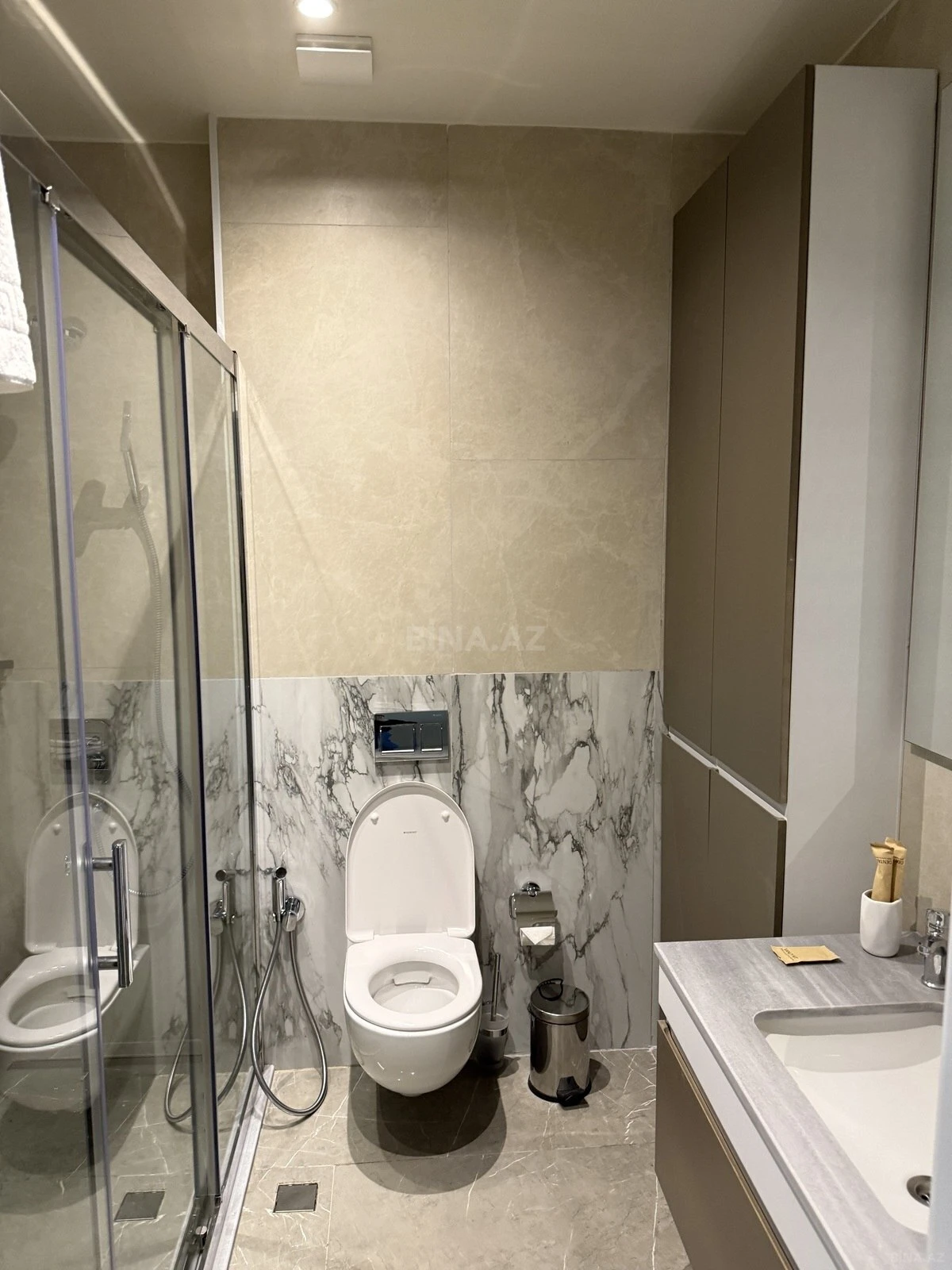 Kirayə verilir 1 otaqlı mənzil 57 m²