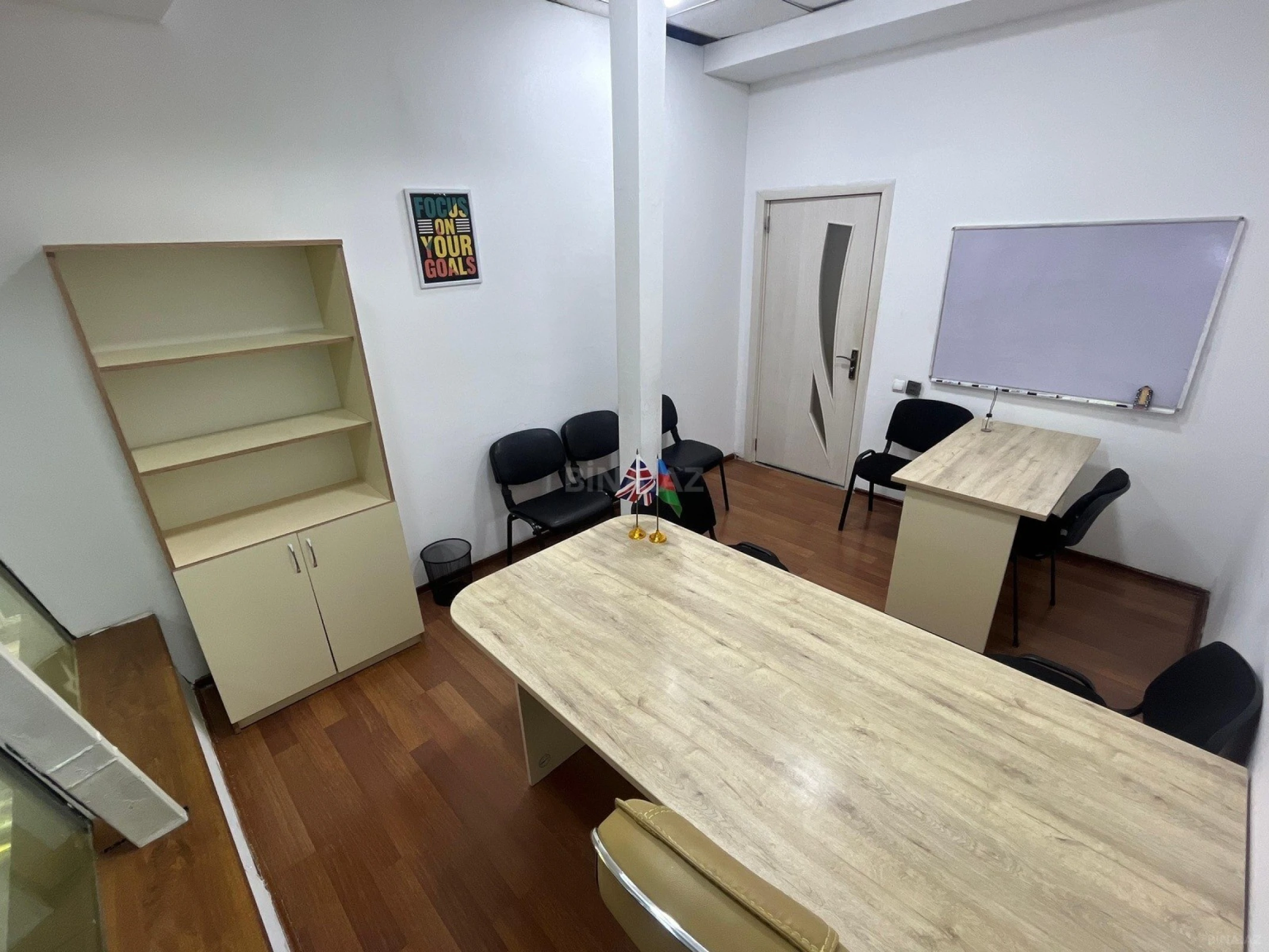 Kirayə verilir 1 otaqlı ofis 17 m²