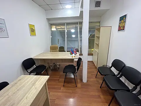 Kirayə verilir 1 otaqlı ofis 17 m²