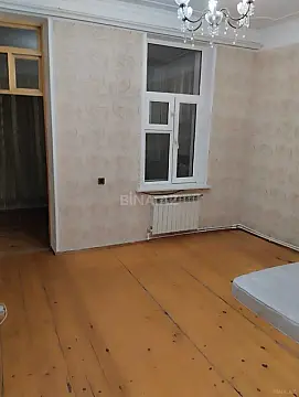 Kirayə verilir 4 otaqlı mənzil 70 m² — Bakı, Bakıxanov 4 otaq 70.00 m²
