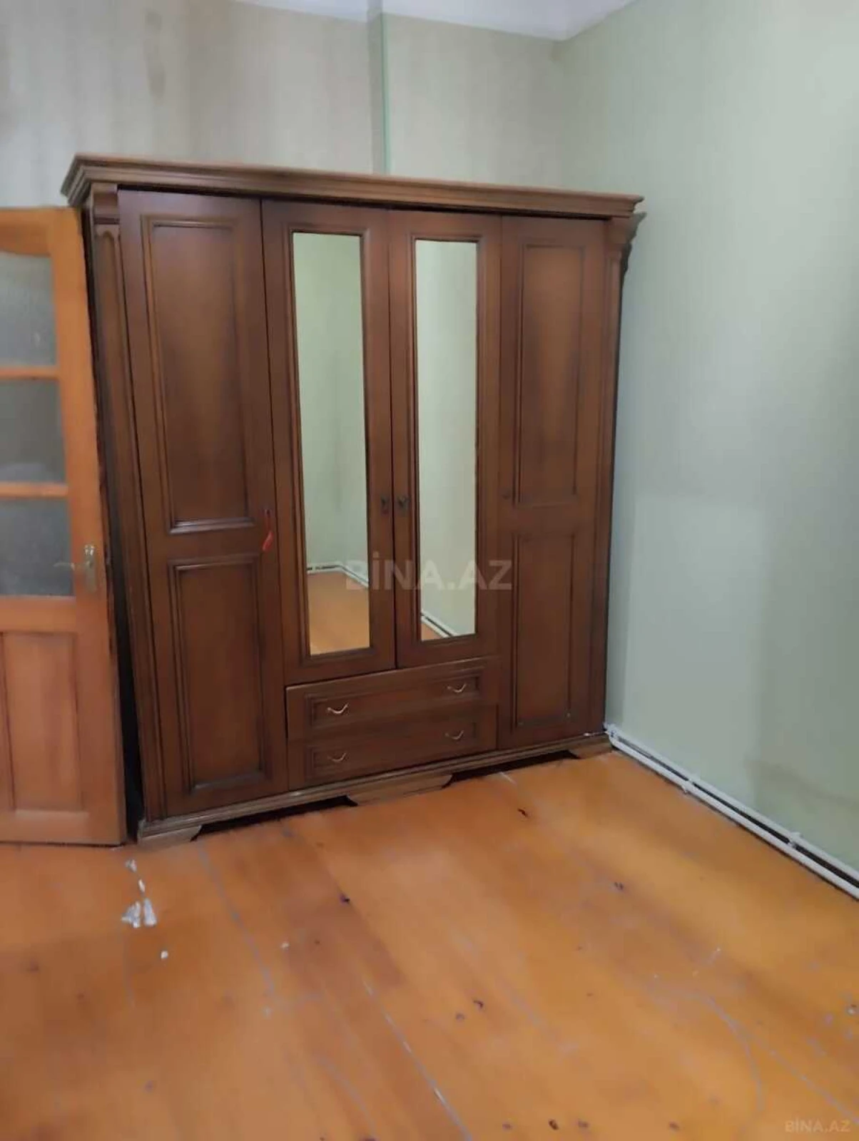 Kirayə verilir 4 otaqlı mənzil 70 m²