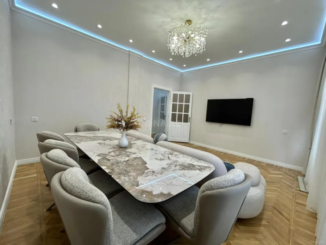 Kirayə verilir 3 otaqlı mənzil 100 m²