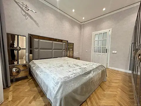 Kirayə verilir 3 otaqlı mənzil 100 m² — Bakı 3 otaq 100.00 m²