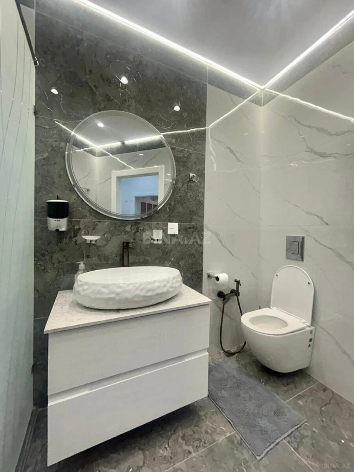 Kirayə verilir 3 otaqlı mənzil 100 m²