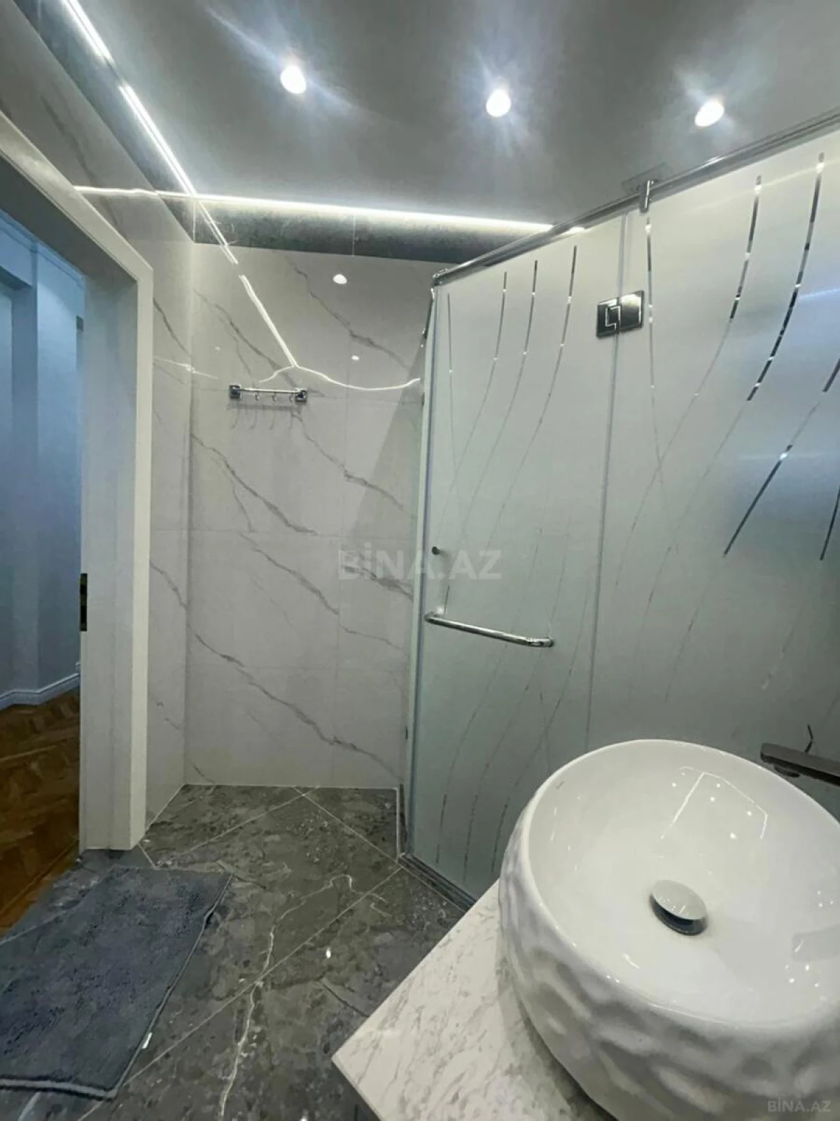 Kirayə verilir 3 otaqlı mənzil 100 m²