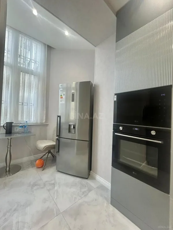 Kirayə verilir 3 otaqlı mənzil 100 m²