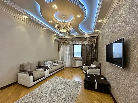 Kirayə verilir 2 otaqlı mənzil 113 m²