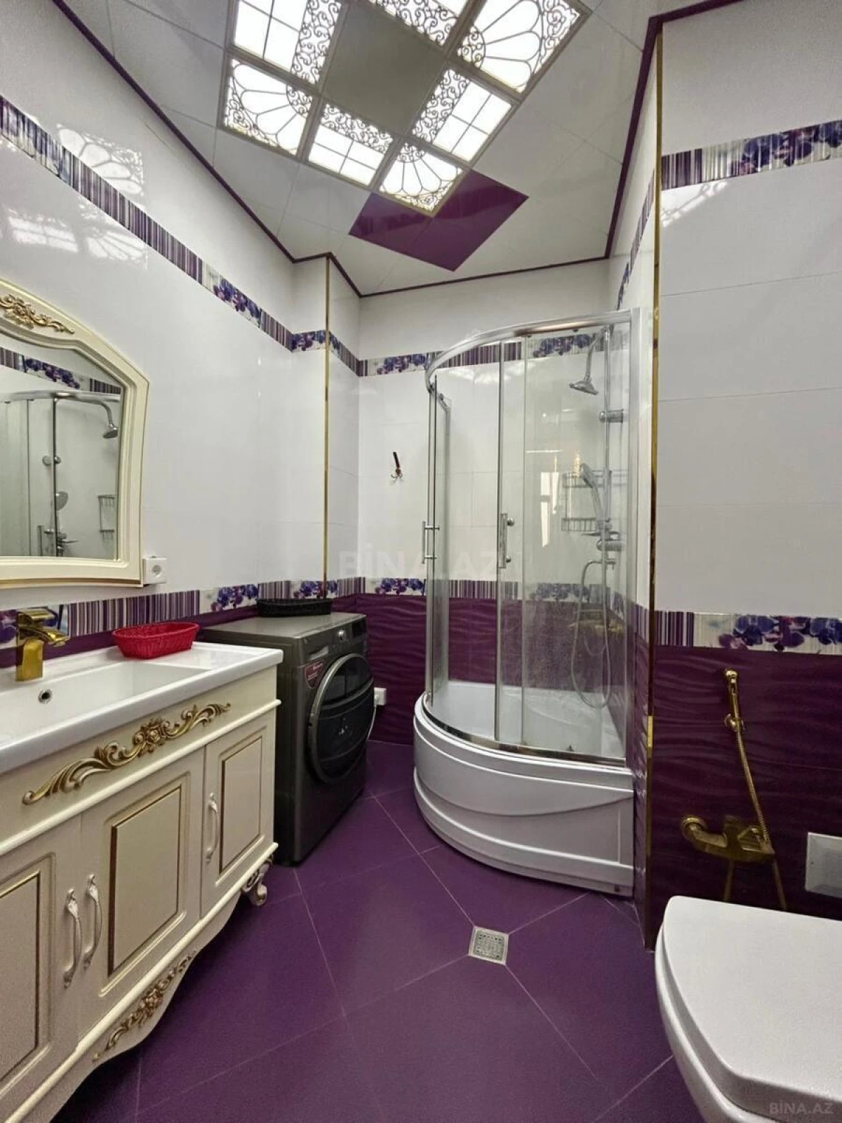 Kirayə verilir 2 otaqlı mənzil 113 m²