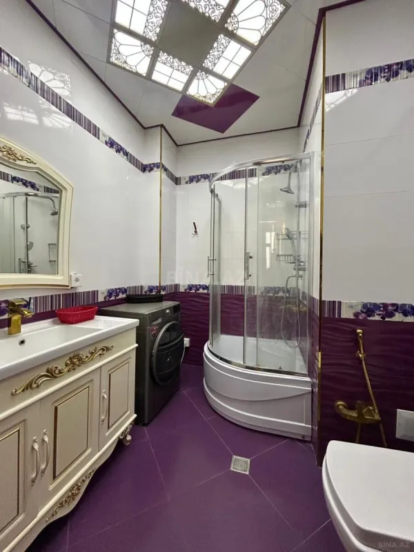 Kirayə verilir 2 otaqlı mənzil 113 m²