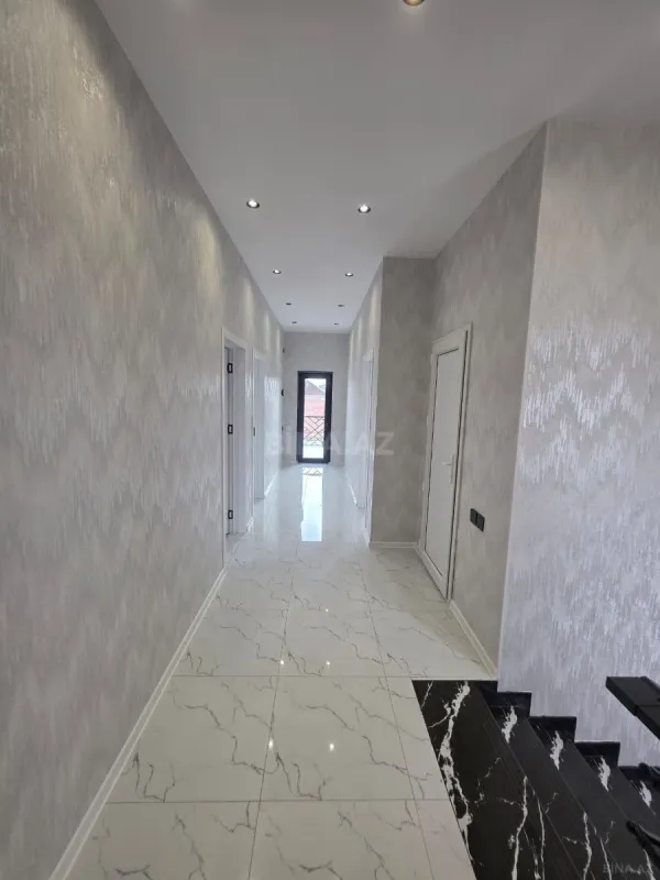 Satılır 5 otaqlı həyət evi 160 m²