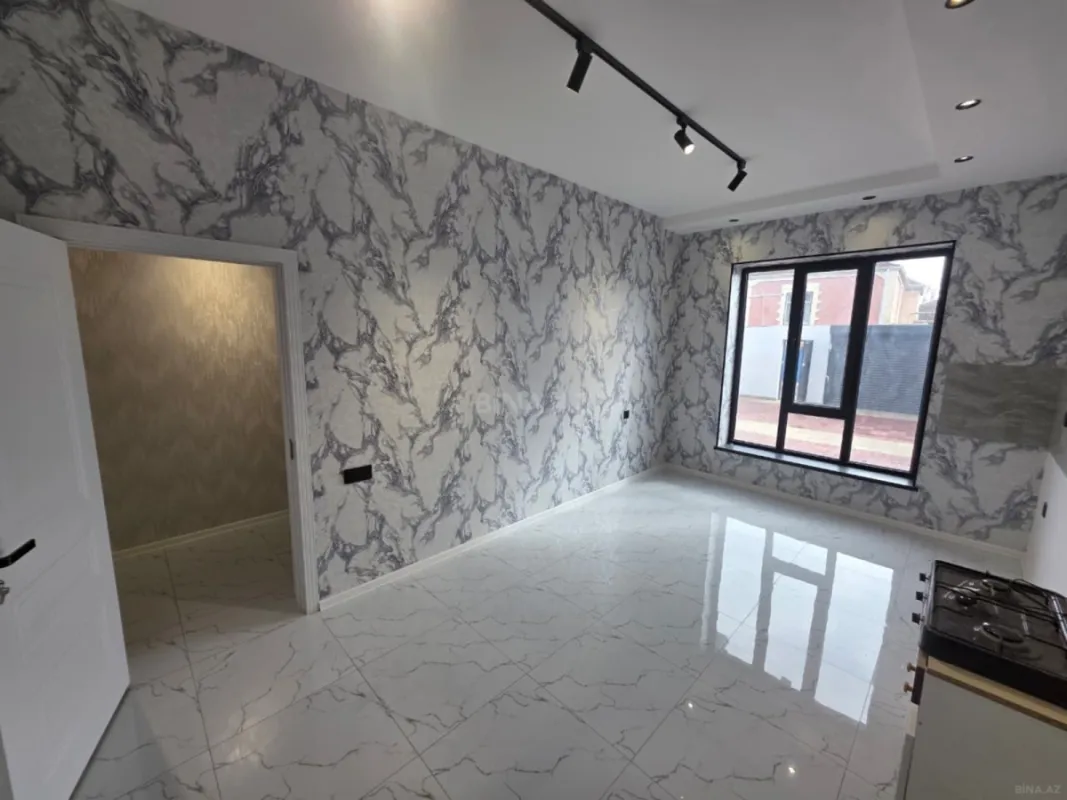 Satılır 5 otaqlı həyət evi 160 m²