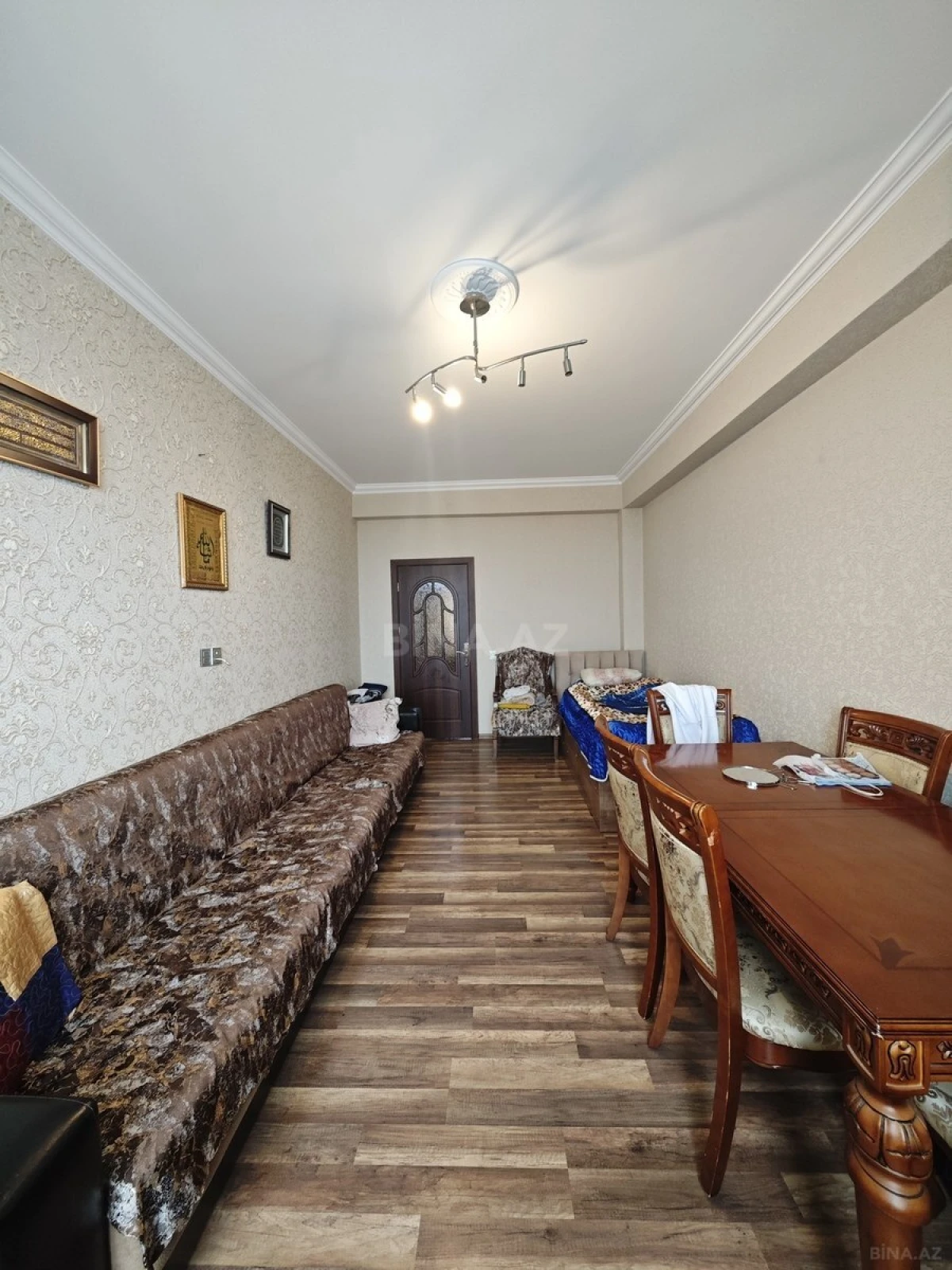 Satılır 3 otaqlı mənzil 116 m²