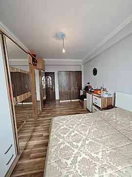 Satılır 3 otaqlı mənzil 116 m²