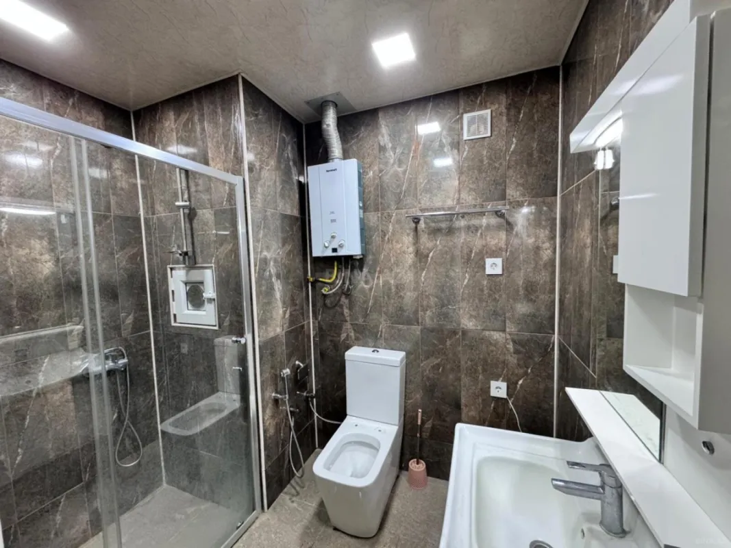 Satılır 2 otaqlı mənzil 55 m²