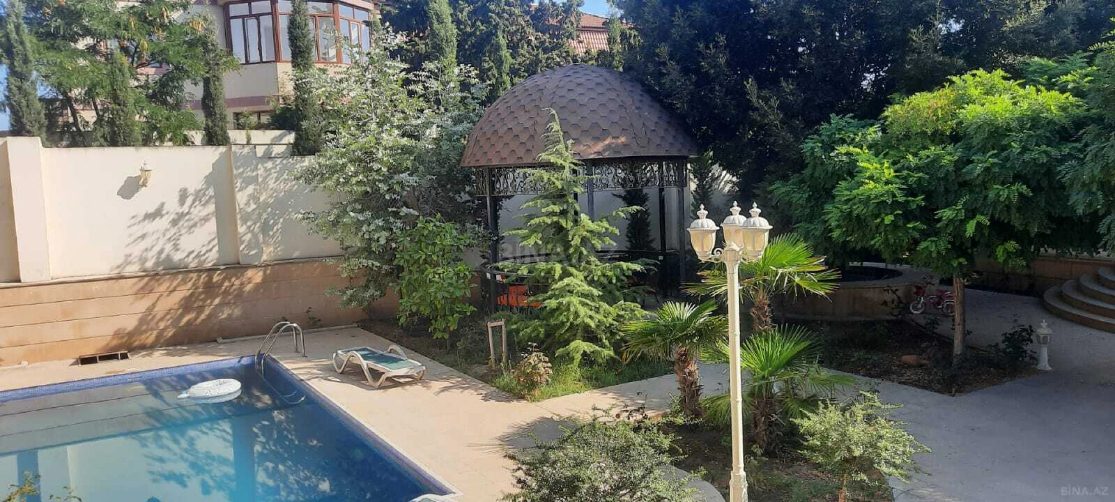 Satılır 6 otaqlı həyət evi 420 m²