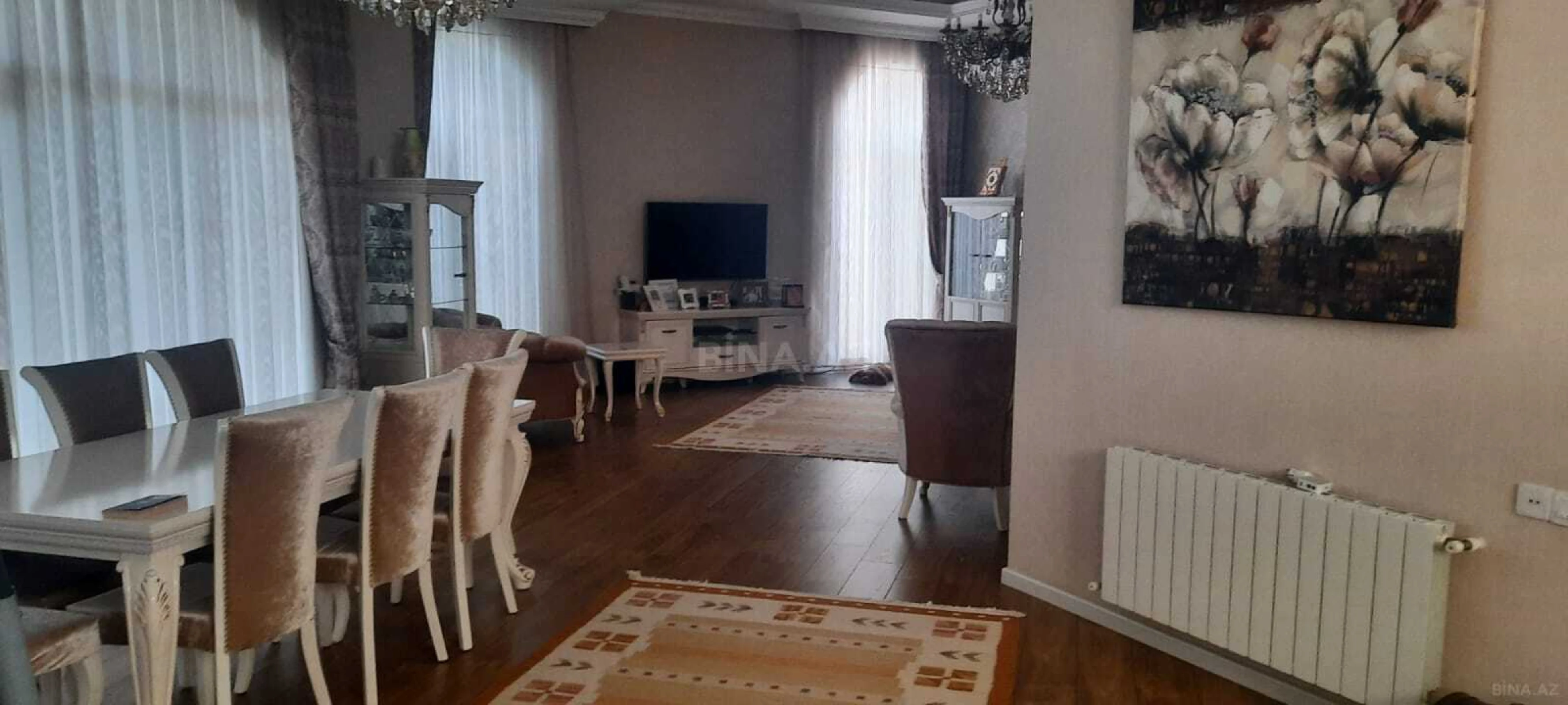 Satılır 6 otaqlı həyət evi 420 m²