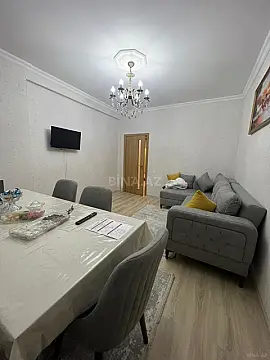 Satılır 2 otaqlı mənzil 76 m²