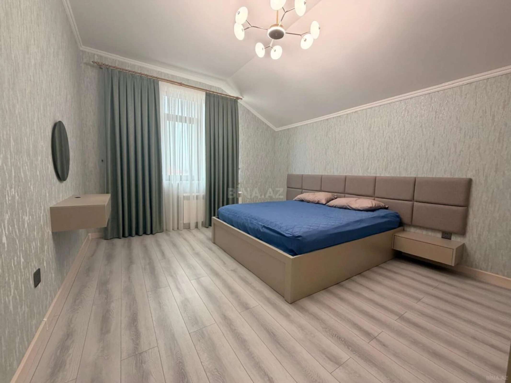 Satılır 6 otaqlı həyət evi 280 m²
