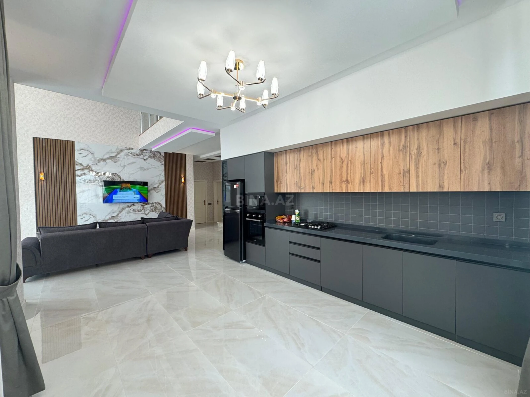 Satılır 6 otaqlı həyət evi 280 m²