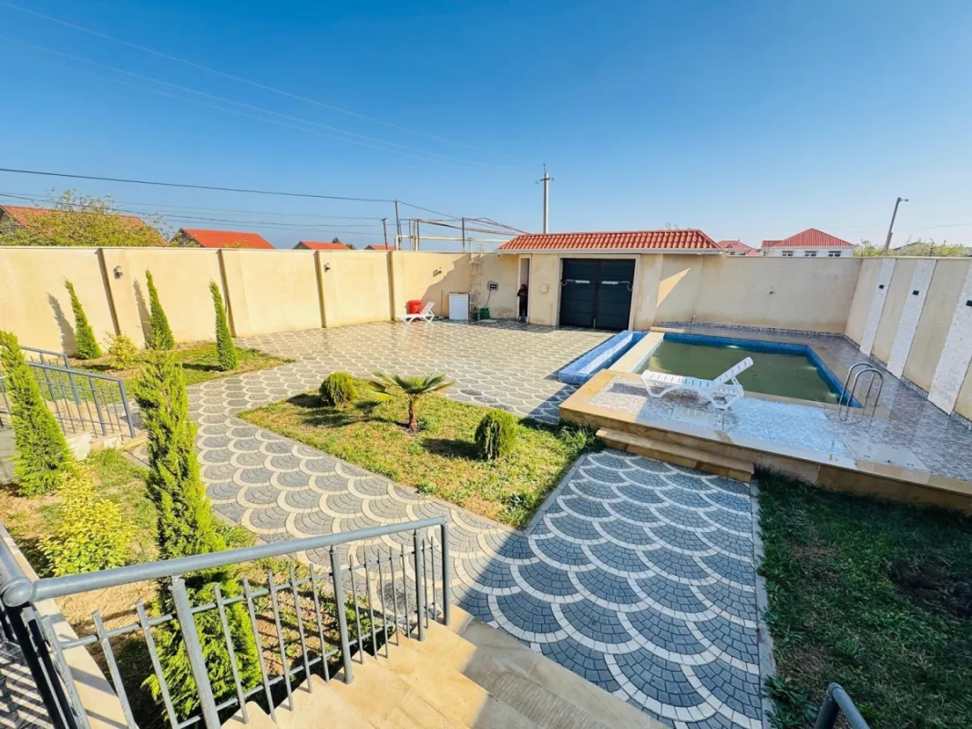 Satılır 6 otaqlı həyət evi 280 m²