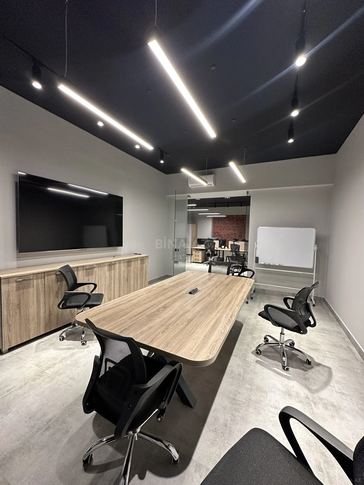 Satılır obyekt 268 m²