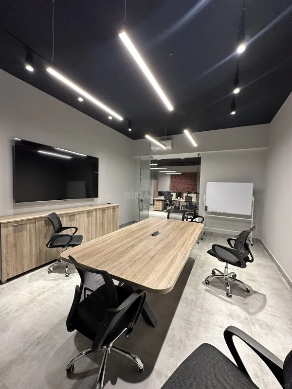 Satılır obyekt 268 m²