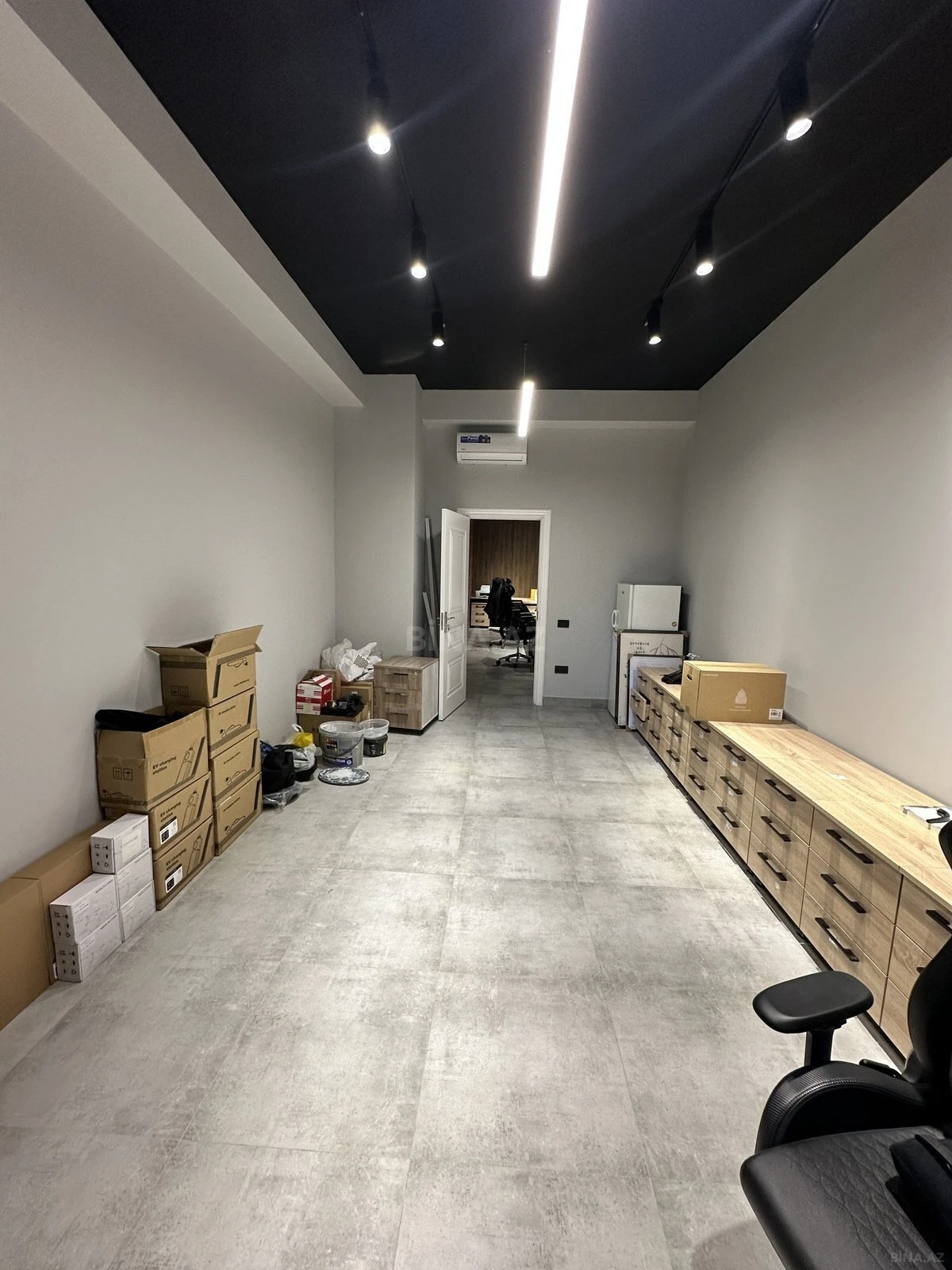 Satılır obyekt 268 m²