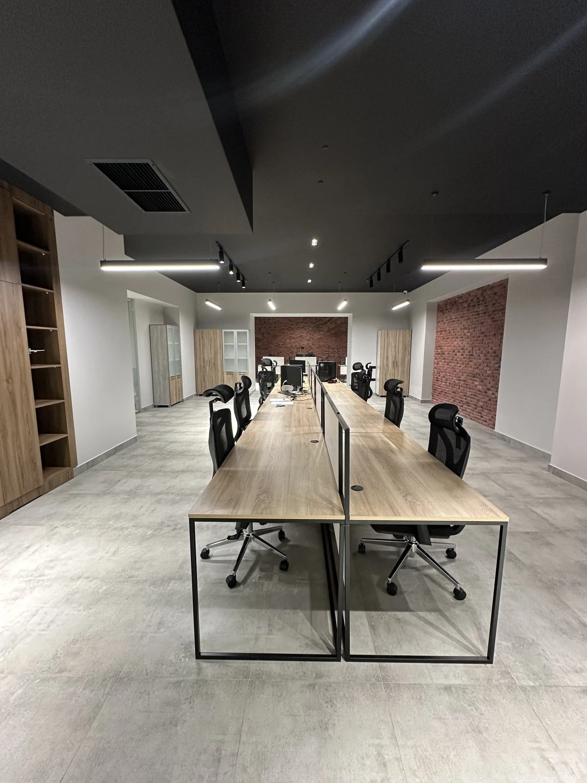 Satılır obyekt 268 m²