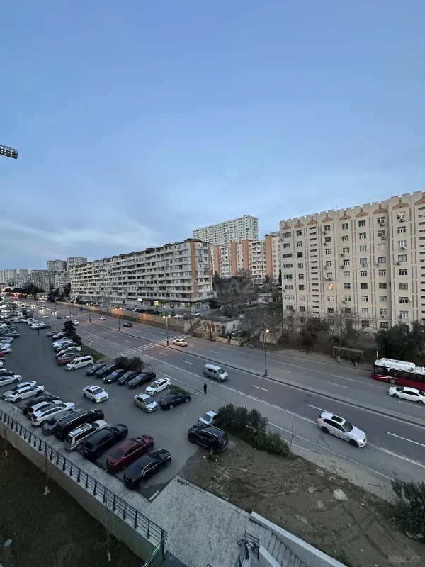 Satılır 3 otaqlı mənzil 127 m²
