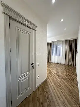 Satılır 3 otaqlı mənzil 127 m²